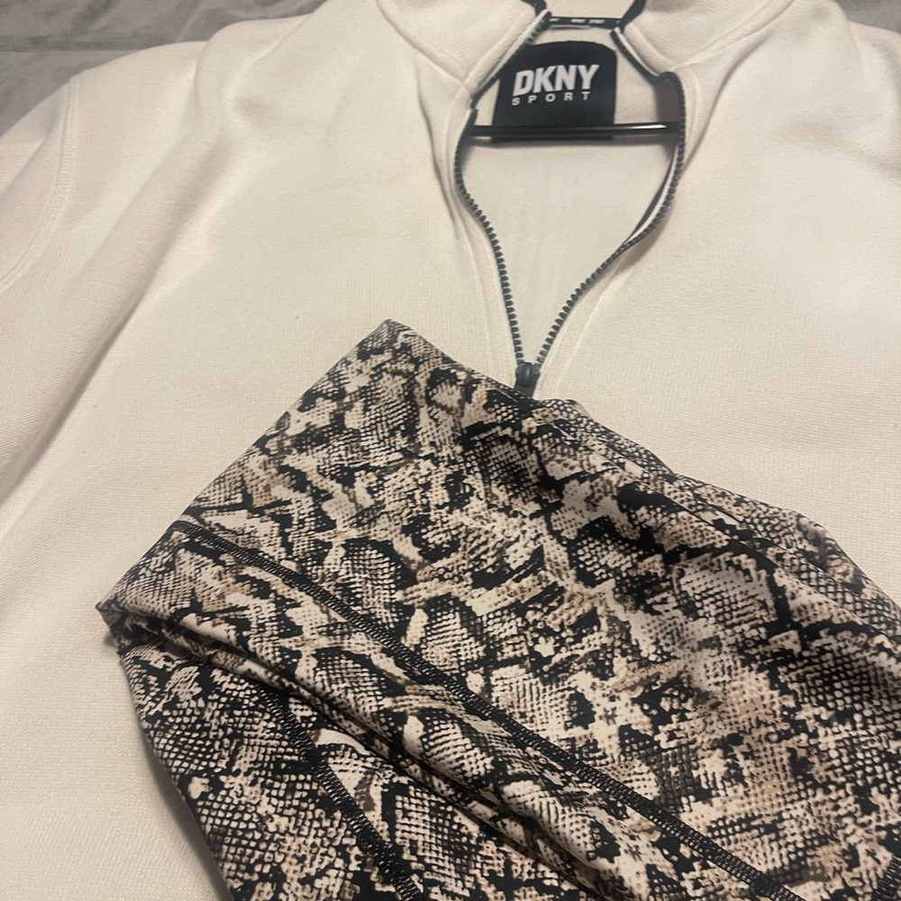 DKNY set